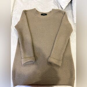 FOREVER 21 KNIT SWEATER